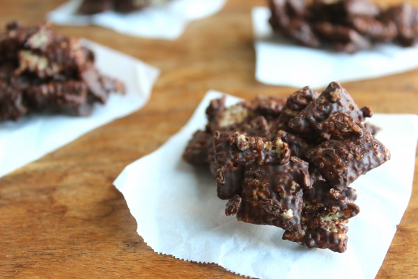 Crispy Chocolate & Peanut Butter Cereal Clusters Crispy Chocolate & Peanut Butter Cereal Clusters