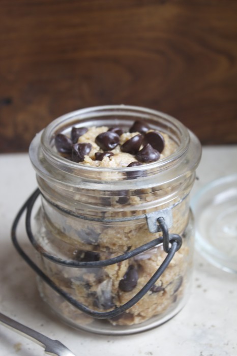 Healthy Chocolate Chip Cookie Dough {Date-Sweetened, Grain-Free, Egg-Free, NO chickpeas!}