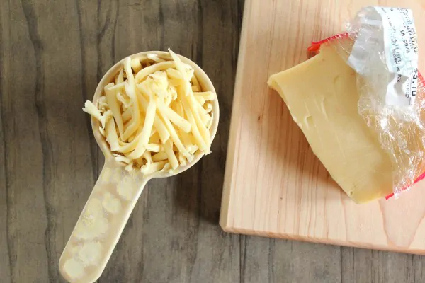 Gouda Sauce for Sweet Potato Cheese Fries