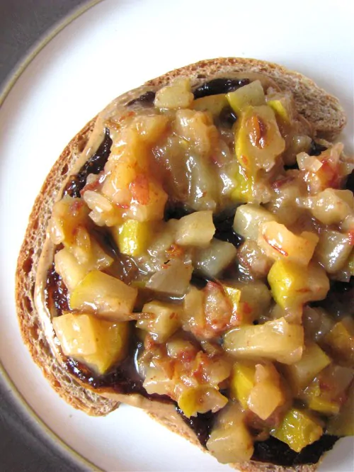 Spiced Pear & Date Chutney