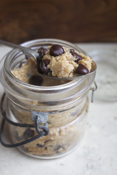 Healthy Chocolate Chip Cookie Dough {Date-Sweetened, Grain-Free, Egg-Free, NO chickpeas!}