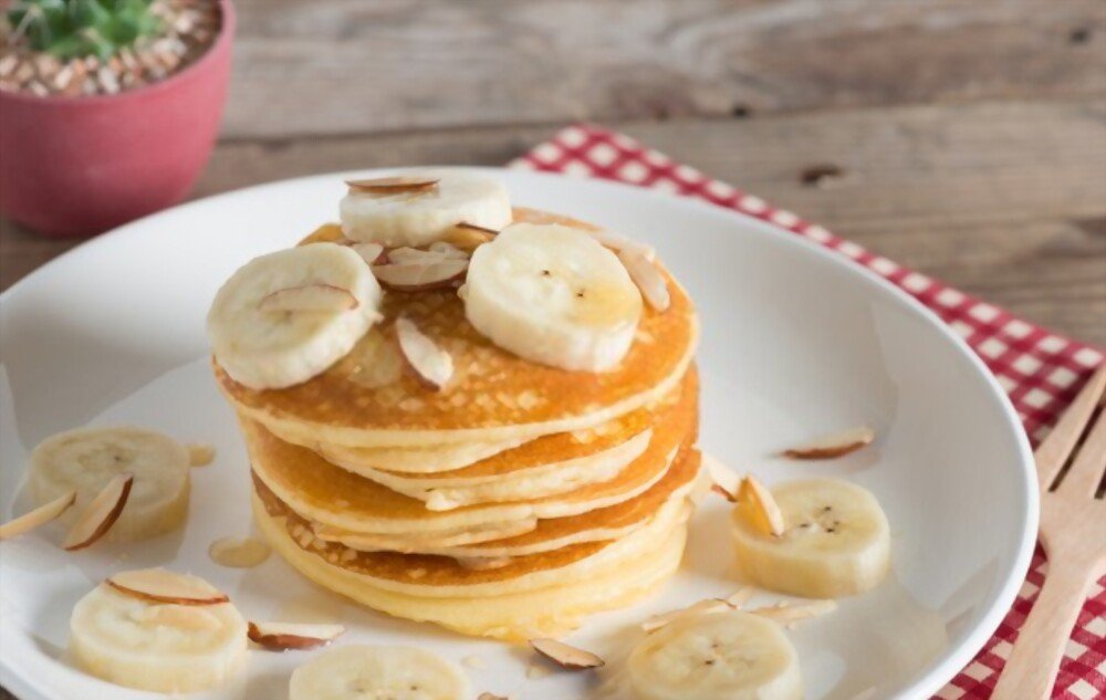 Banana Bread Pancakes for One
