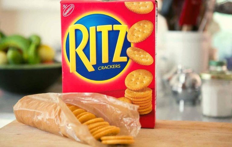Are Ritz Crackers Healthy? Pros, Cons, and Expert Insights