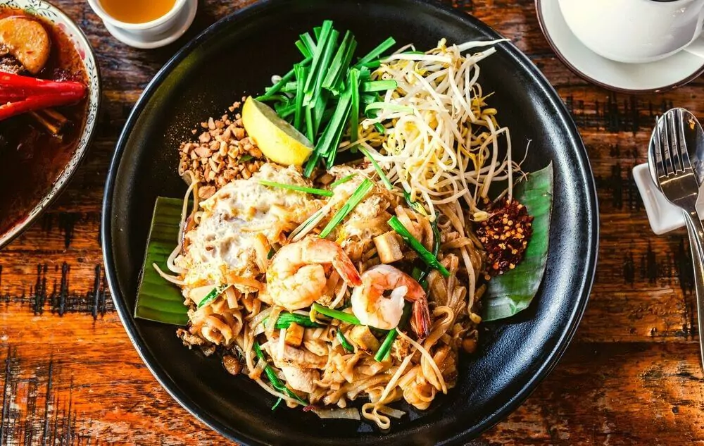 is chicken pad thai healthy