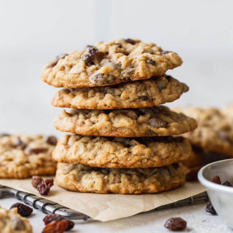 Monday Musings + Super Healthy Oatmeal Raisin Cookies
