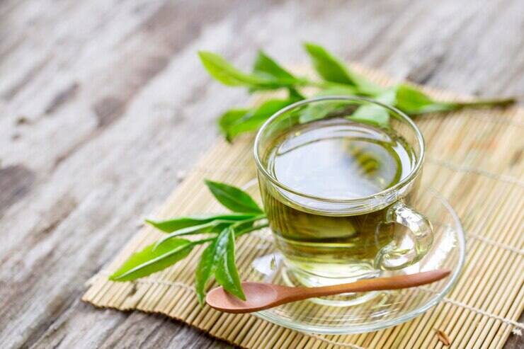 Is Green Tea Good for Diabetics? Benefits, Risks, and Tips