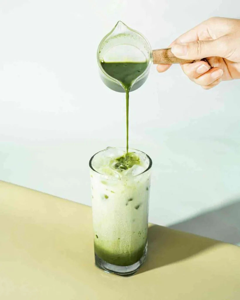 What Does Matcha Latte Taste Like?