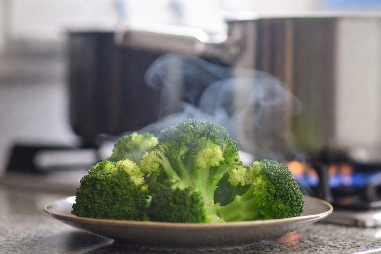 how to steam broccoli